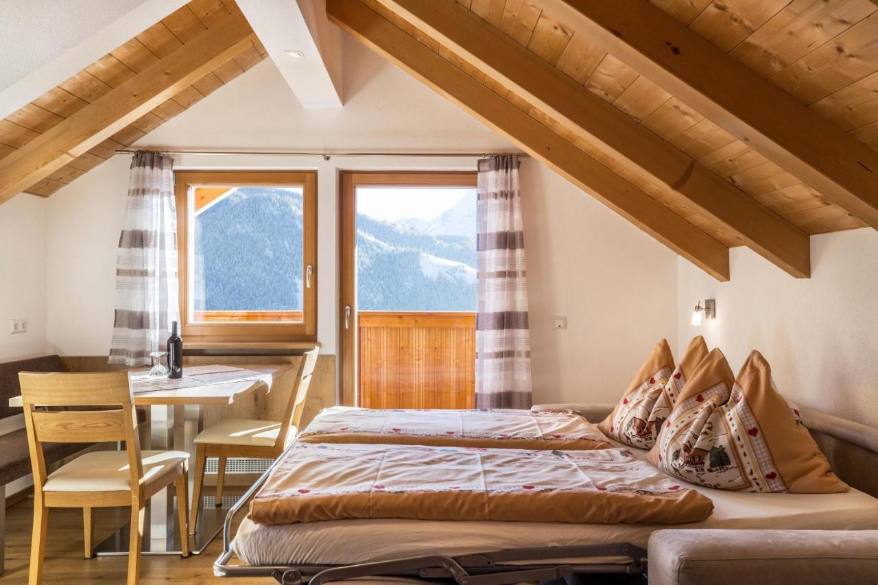 Ciasa Funtanies Sas Dla Crusc Lägenhet San Martino in Badia Exteriör bild